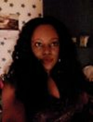 Vivian Owusu zoekt een Appartement / Studio in Gent