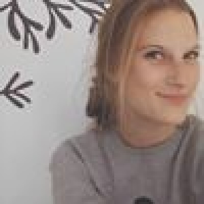 Fee  zoekt een Kamer in Gent