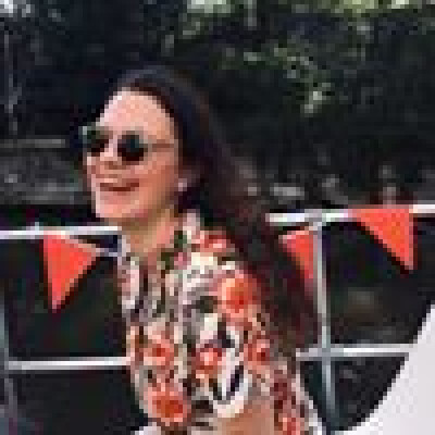 Zarah  zoekt een Kamer / Appartement / Studio in Gent