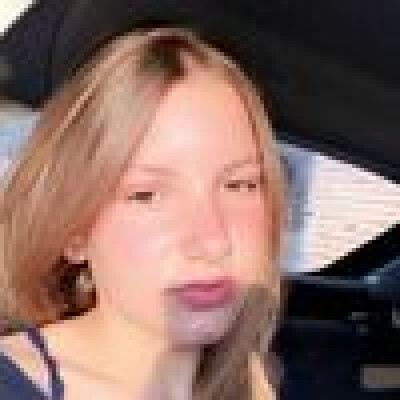 Chloé  zoekt een Studio in Gent