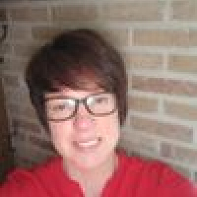 Els  is looking for a Room / Apartment / Studio in Gent