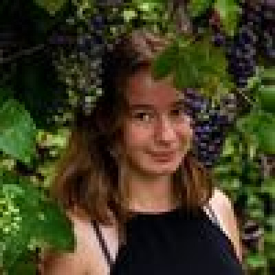 Merel is looking for a Room / Apartment / Studio in Gent