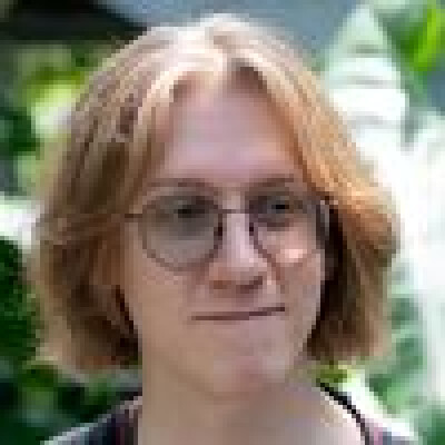 Nicolas zoekt een Kamer / Appartement / Studio in Gent