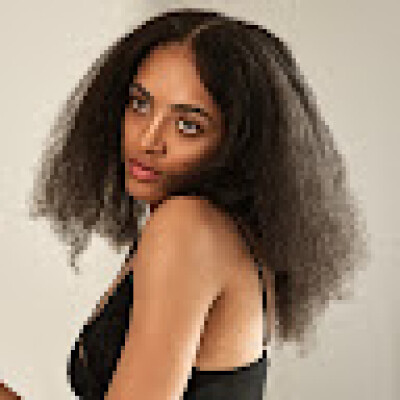 Isabelle  zoekt een Appartement / Studio in Gent