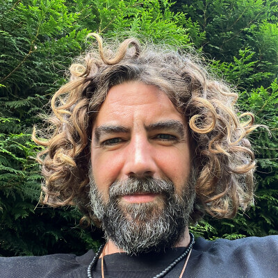 Laurent zoekt een Kamer / Appartement / Studio in Gent