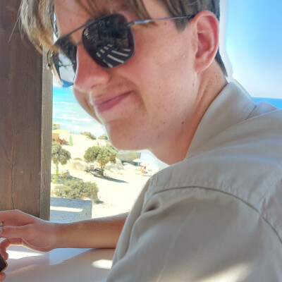 Yander zoekt een Studio in Gent