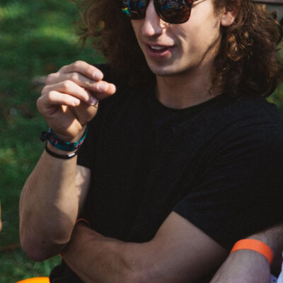 Deen zoekt een Kamer / Appartement / Studio in Gent