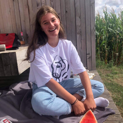 Jana  zoekt een Kamer / Appartement / Studio in Gent