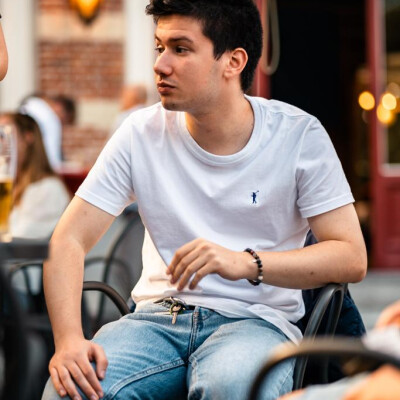 Burak zoekt een Kamer / Appartement / Studio in Gent