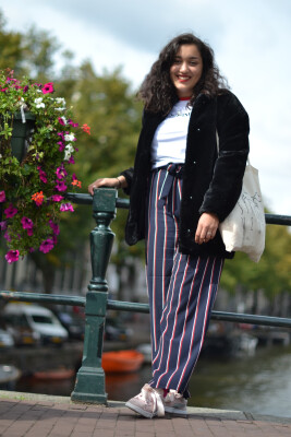 Manuela zoekt een Kamer in Gent