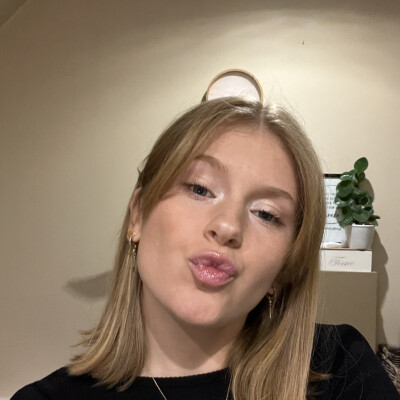 Chloé zoekt een Kamer / Studio in Gent