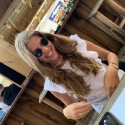 Kirsten  zoekt een Kamer / Studio in Gent