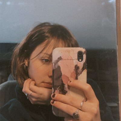 Jelke  zoekt een Kamer / Studio in Gent