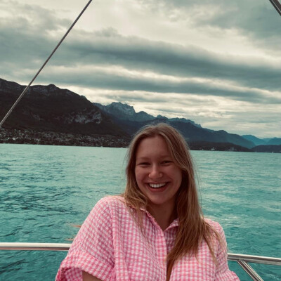 Hanna  zoekt een Kamer / Studio in Gent