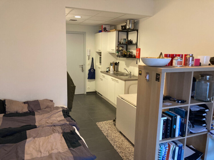 Studio for rent in Gent: Oosteeklostraat, Rabot - Blaisantvest - Studio ...