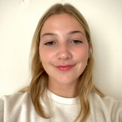 Emma zoekt een Kamer / Appartement / Studio in Gent