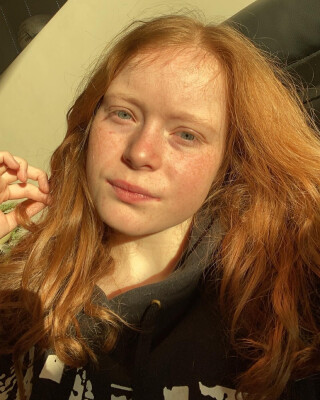 Sarah zoekt een Kamer / Studio in Gent