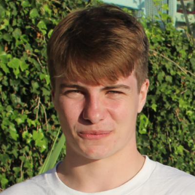 Vic zoekt een Studio in Gent