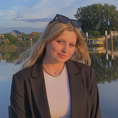 Nina is looking for a Room / Studio in Gent