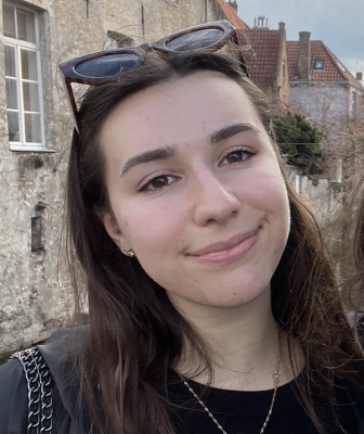 Sara zoekt een Kamer / Studio in Gent